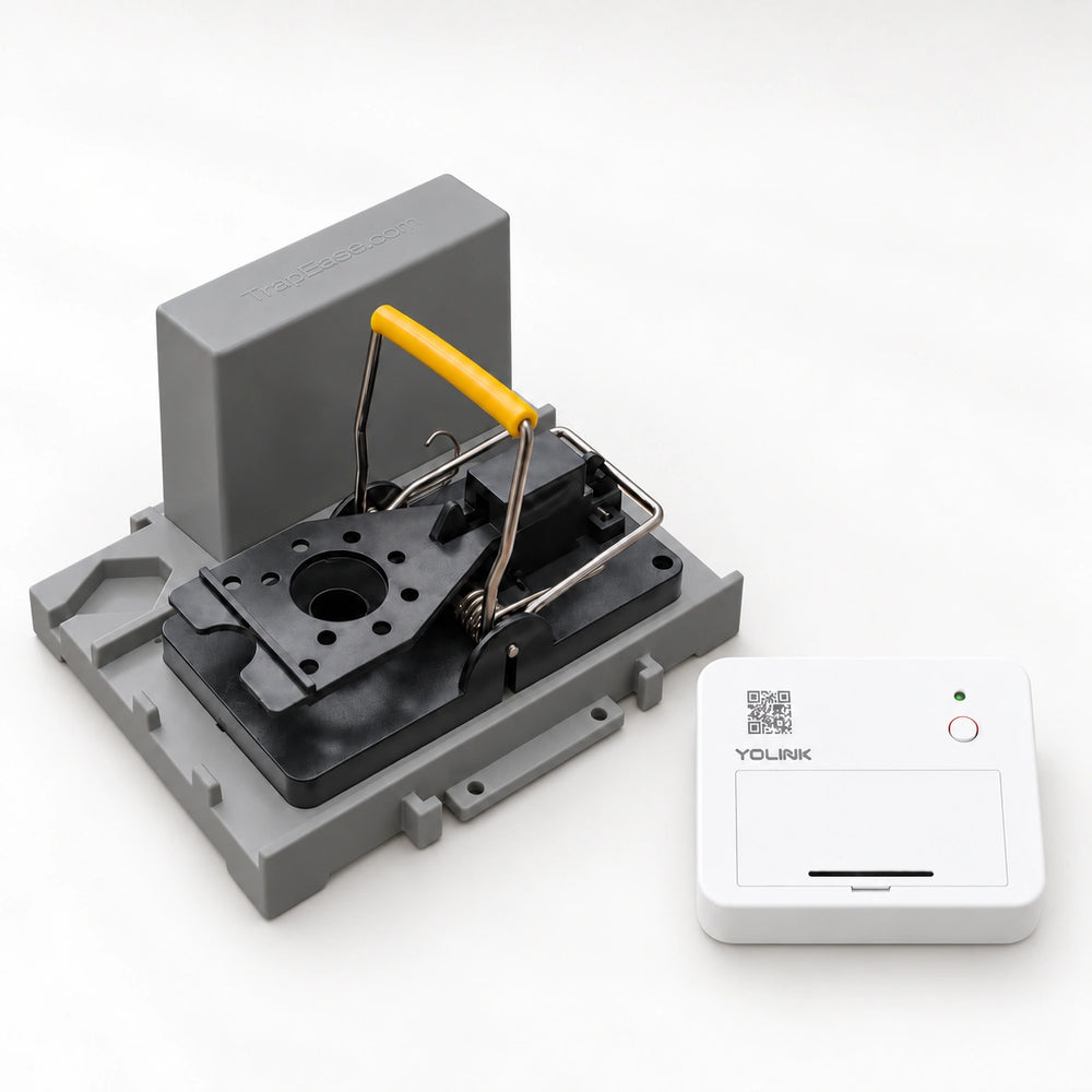 Trapeezee Smart Snap Trap Kit — arranged main components