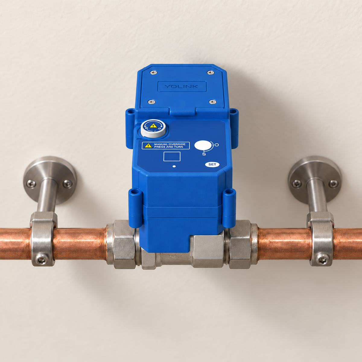 YoLink X3 stainless valve with a level copper pipe, aligned front housing edge and wall stand-off supports